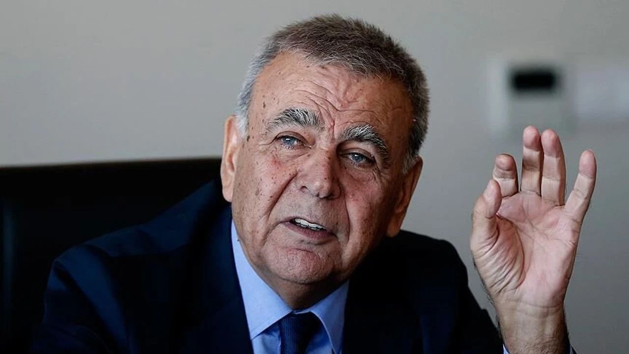 Kocaoğlu’ndan Başkan Tugay’a ‘istifa’, muhalefete ‘birleşme’ çağrısı!