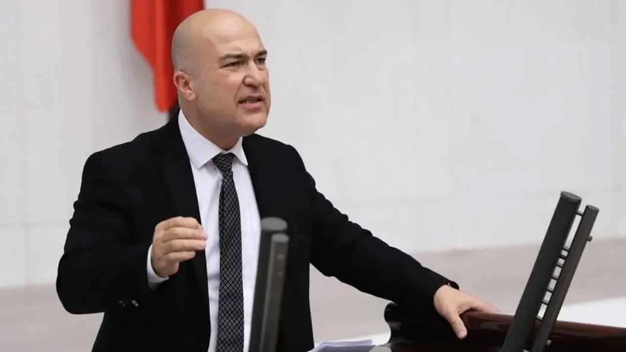 Yeni Partili Murat Bakan'dan Başkan Tugay'a istifa çağrısı