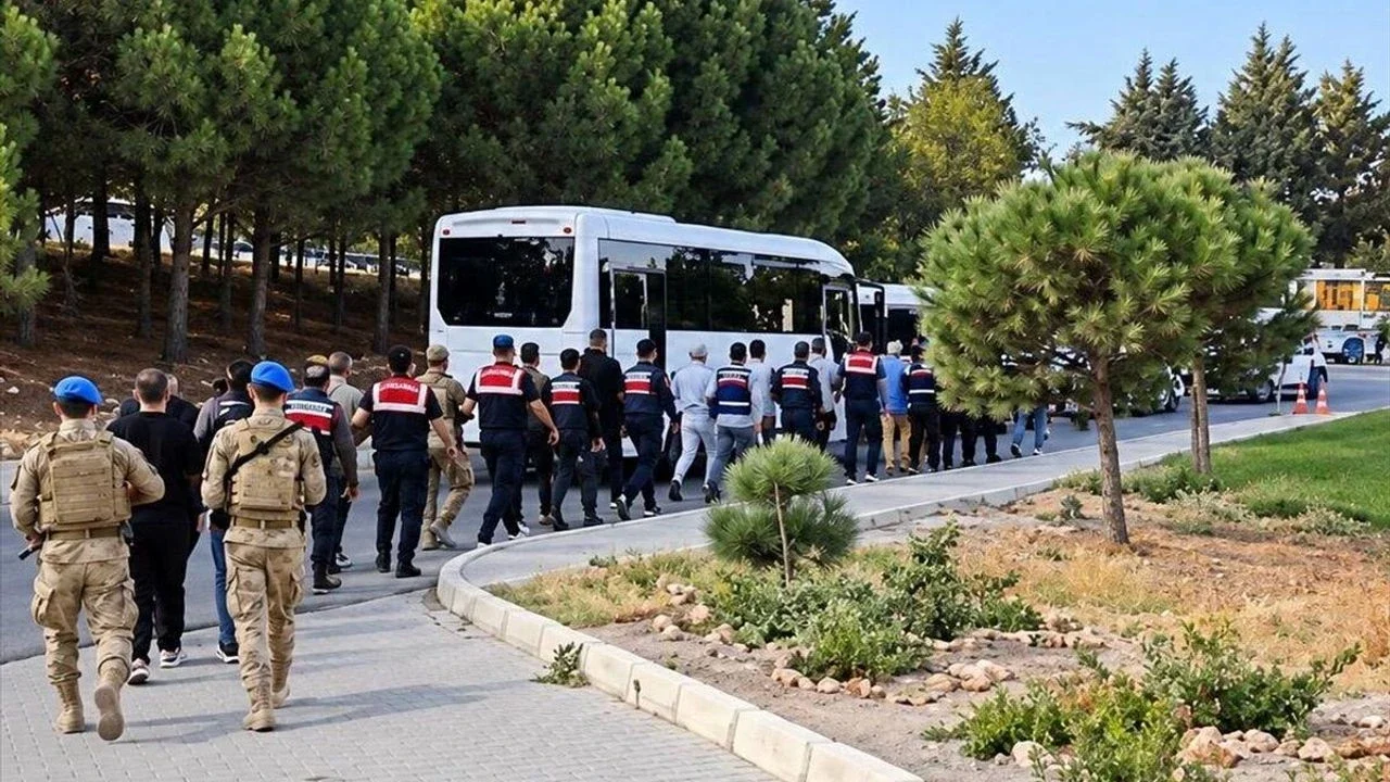Çeşme operasyonunda 10 kişi tutuklandı!