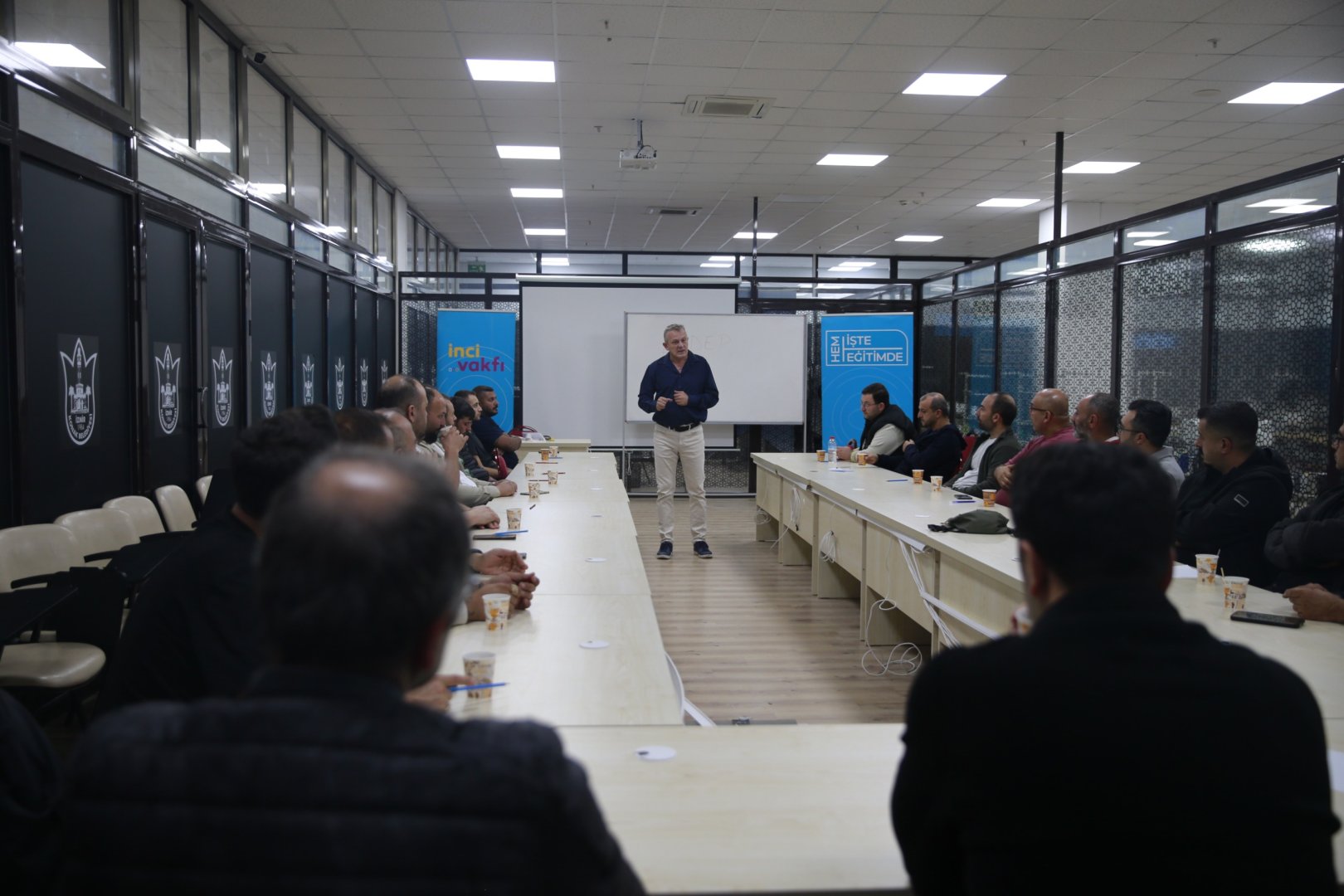 Konak’ta babalara özel destek: BADEP başladı