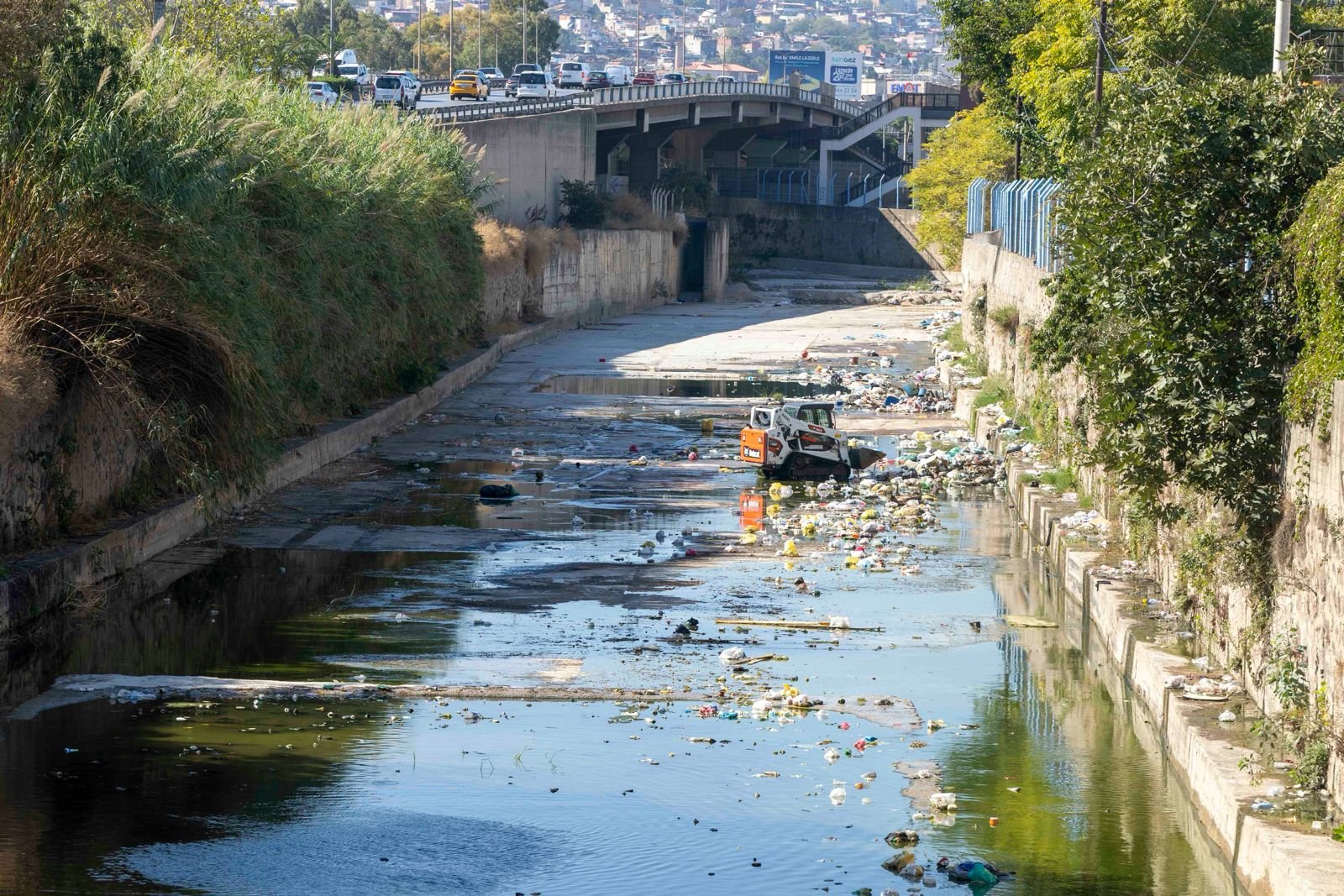 İzmir’in derelerinde kış seferberliği