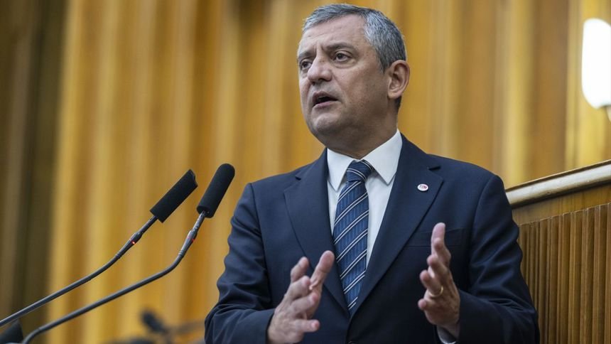Özgür Özel’den Eyyüp Kadir İnan’a tazminat davası