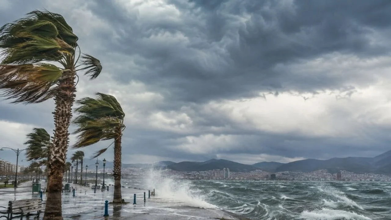 İzmir için şiddetli rüzgar uyarısı