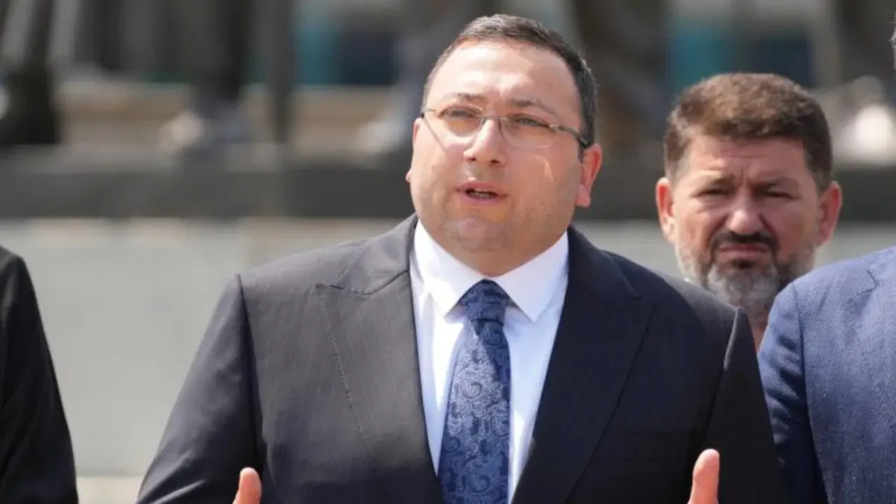 AKP'li Üsküdar Başkan Vekili Dündar Ziya Gültekin hayatını kaybetti