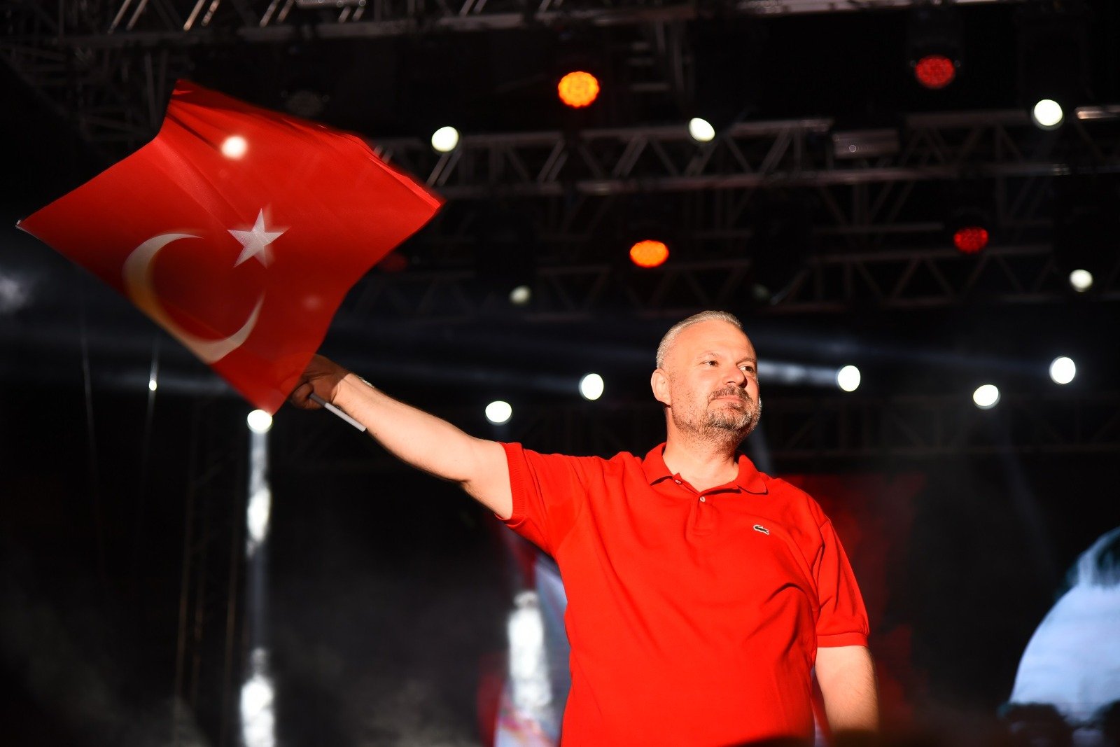 Cumhuriyet coşkusu Menemen'de Blok-3 ve Aşkın Nur Yengi ile yaşanacak