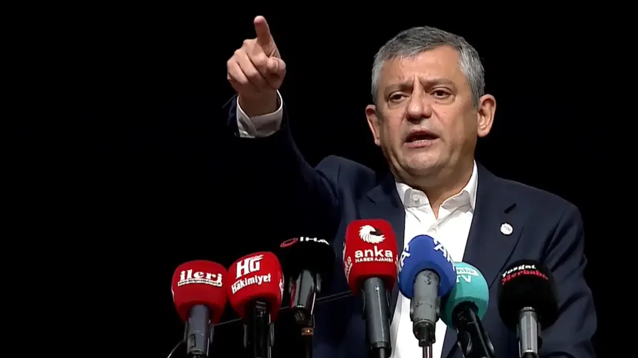 Özgür Özel'den Erdoğan'a 'fon krizi' çıkışı: Asrın felaketinden daha büyük hasar!