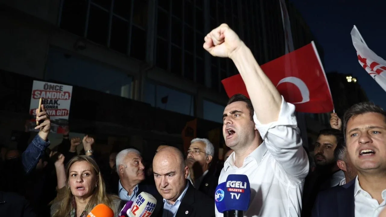 Yeni Parti İzmir'de ön seçim tamamlandı: Çağatay güç tek aday olacak