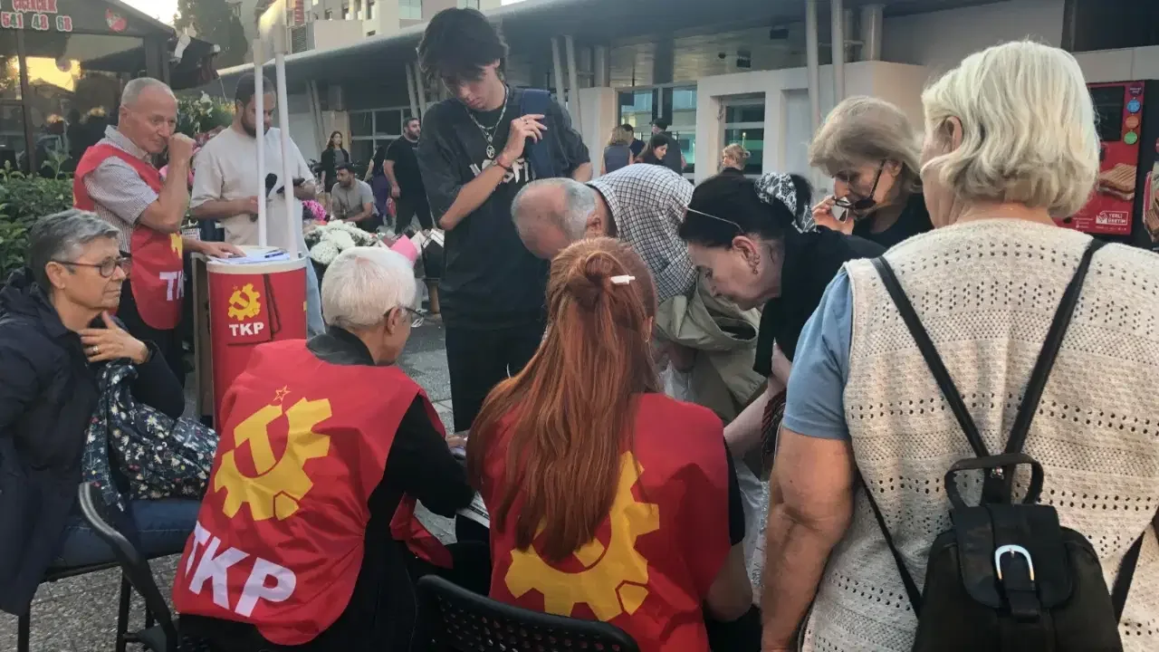 TKP İzmir'den imza kampanyası: Cemil Tugay istifa etmeli