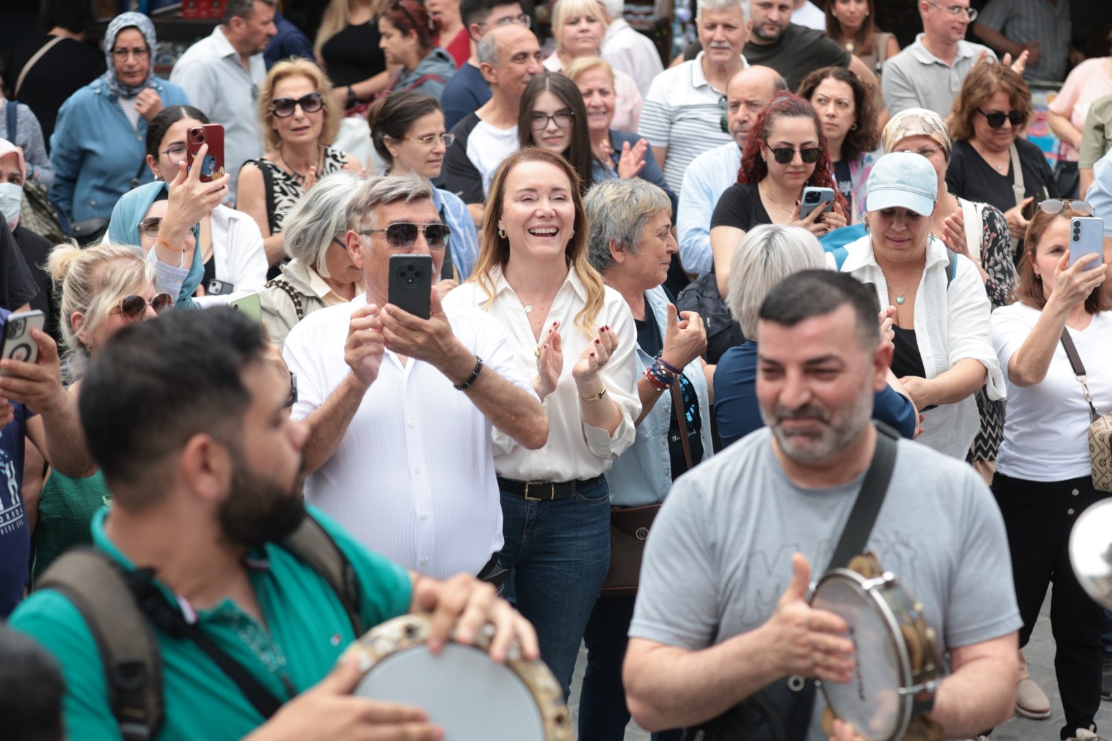 Kemeraltı’nda festival heyecanı başlıyor: Başkan Mutlu’dan İzmirlilere davet