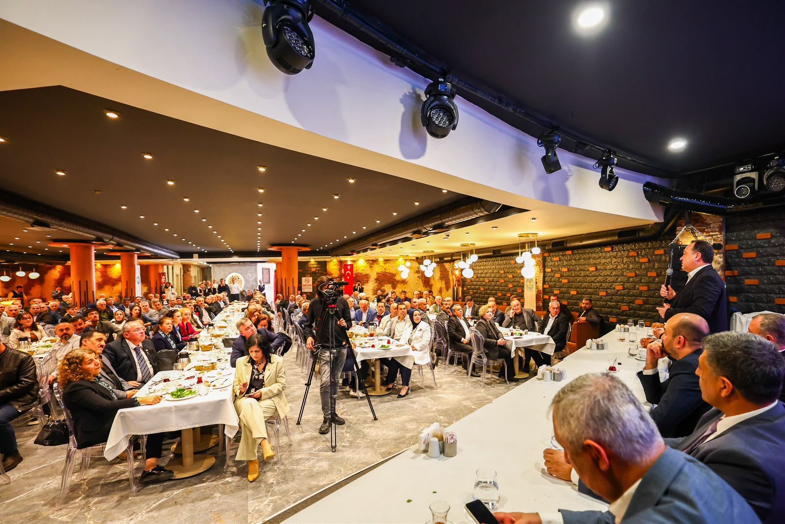 Manisa'da birlikte yönetim, sahada hizmet