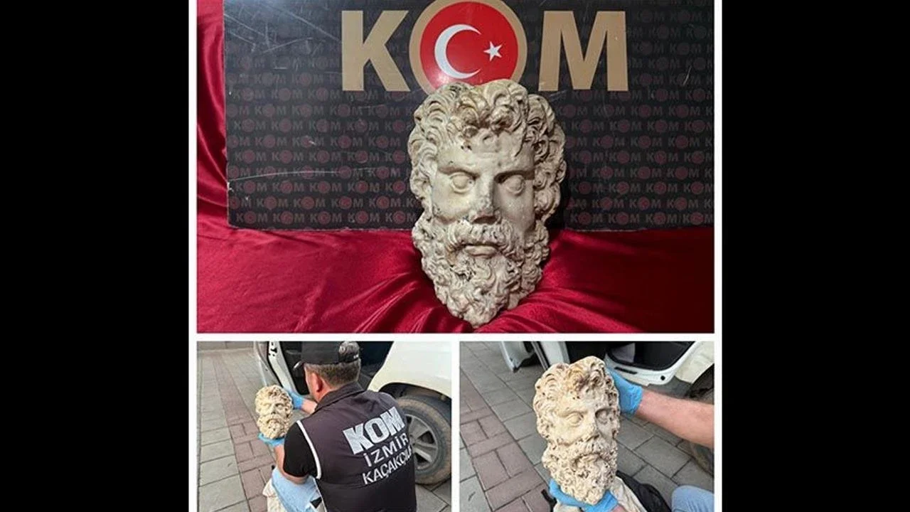 İzmir’de 2 bin yıllık Zeus heykeli ele geçirildi