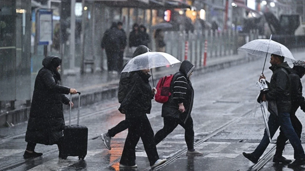İzmir'de sağanak yağış beklentisi