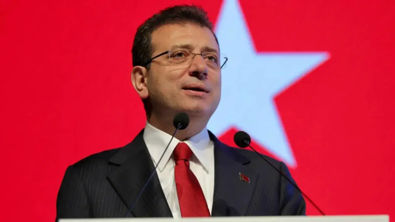 İmamoğlu, gazeteciliğe destek çağrısı yaptı: 'Halkın haber alma hakkını gasp ediyorlar'