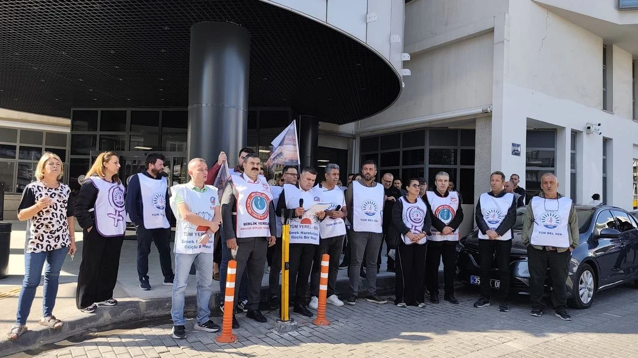 Balçova Belediyesi'nde memurlar iş bıraktı