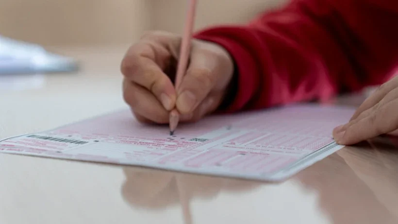 2026 KPSS Ortaöğretim Sınavı Sona Erdi! 3 Milyona Yakın Aday Ter Döktü