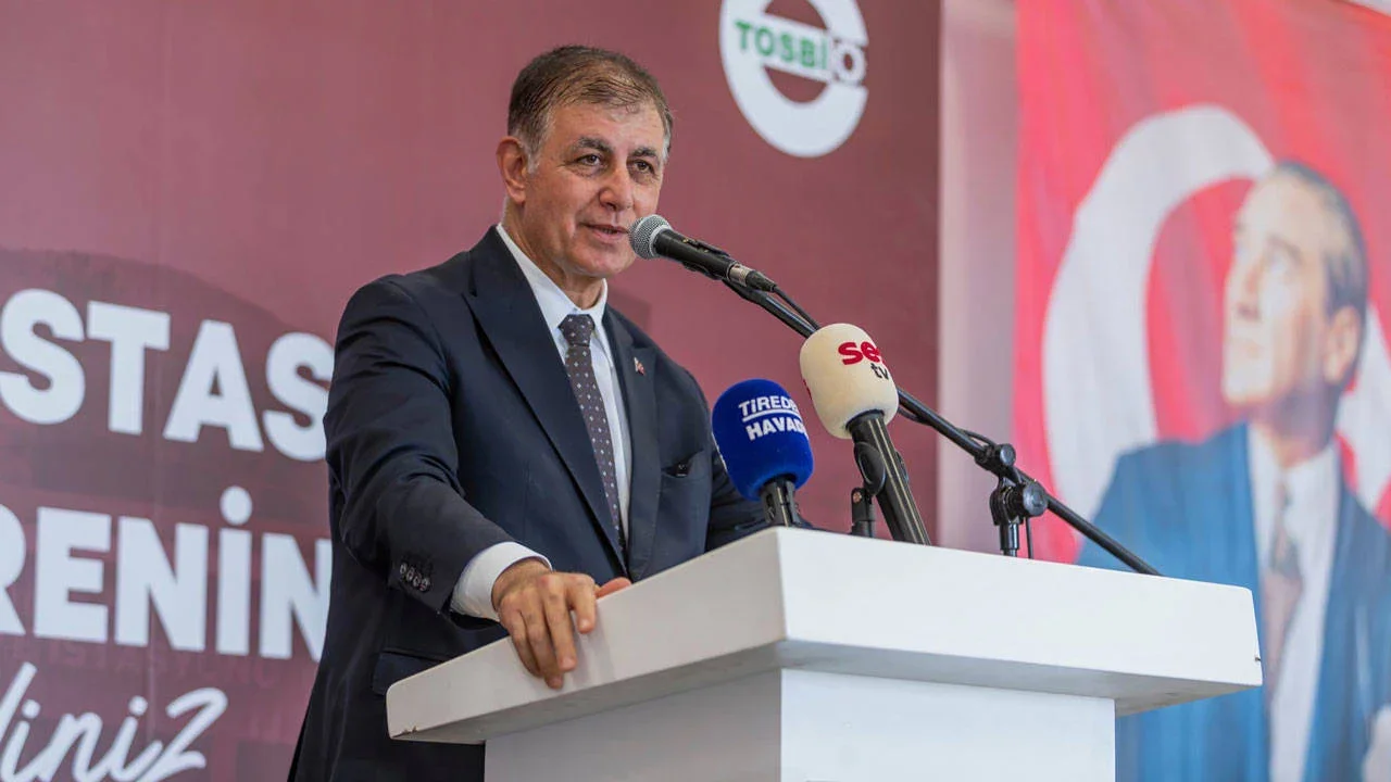 AK Partili bir isme vermesi bekleniyordu: Başkan Tugay bağımsız ismi başkanvekili yaptı