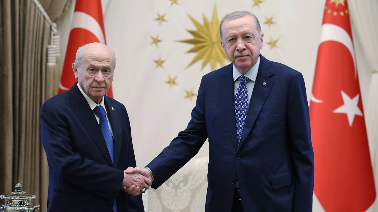 Saray'da sürpriz görüşme: Erdoğan ve Bahçeli bir araya geldi